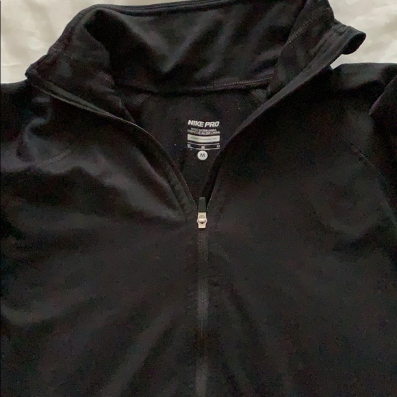 Nike Pro Dri-Fit Half Zip - Picture 2 of 2